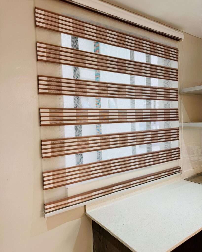 skyway by Alif homes blinds installtion horizontal two way