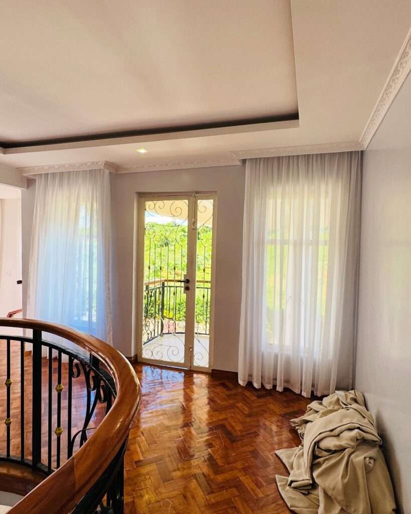 High-selling windows, elevated with elegance! We recently transformed the windows at Migaa Estate, Kiambu County with clean and classic white sheers bringing in natural light while keeping things stylish and soft. The result? Simply beautiful! Want to give your space a fresh, modern look? Reach out to us at 0708888820 — we’ve got you covered!