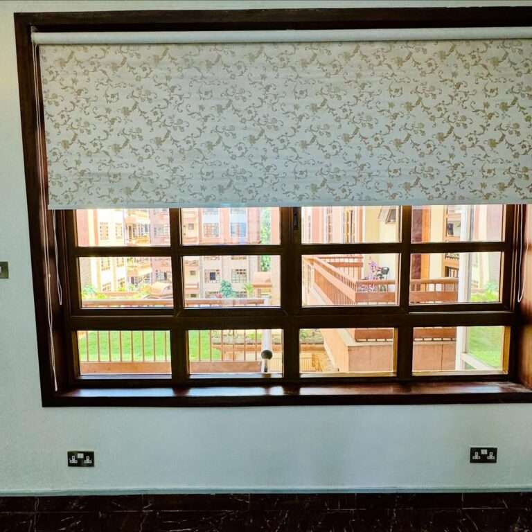 Black out blinds